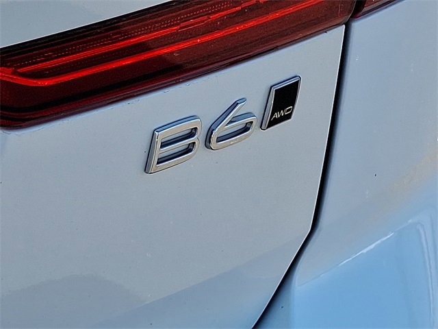 Used 2023 Volvo XC60 B6 Ultimate image 24