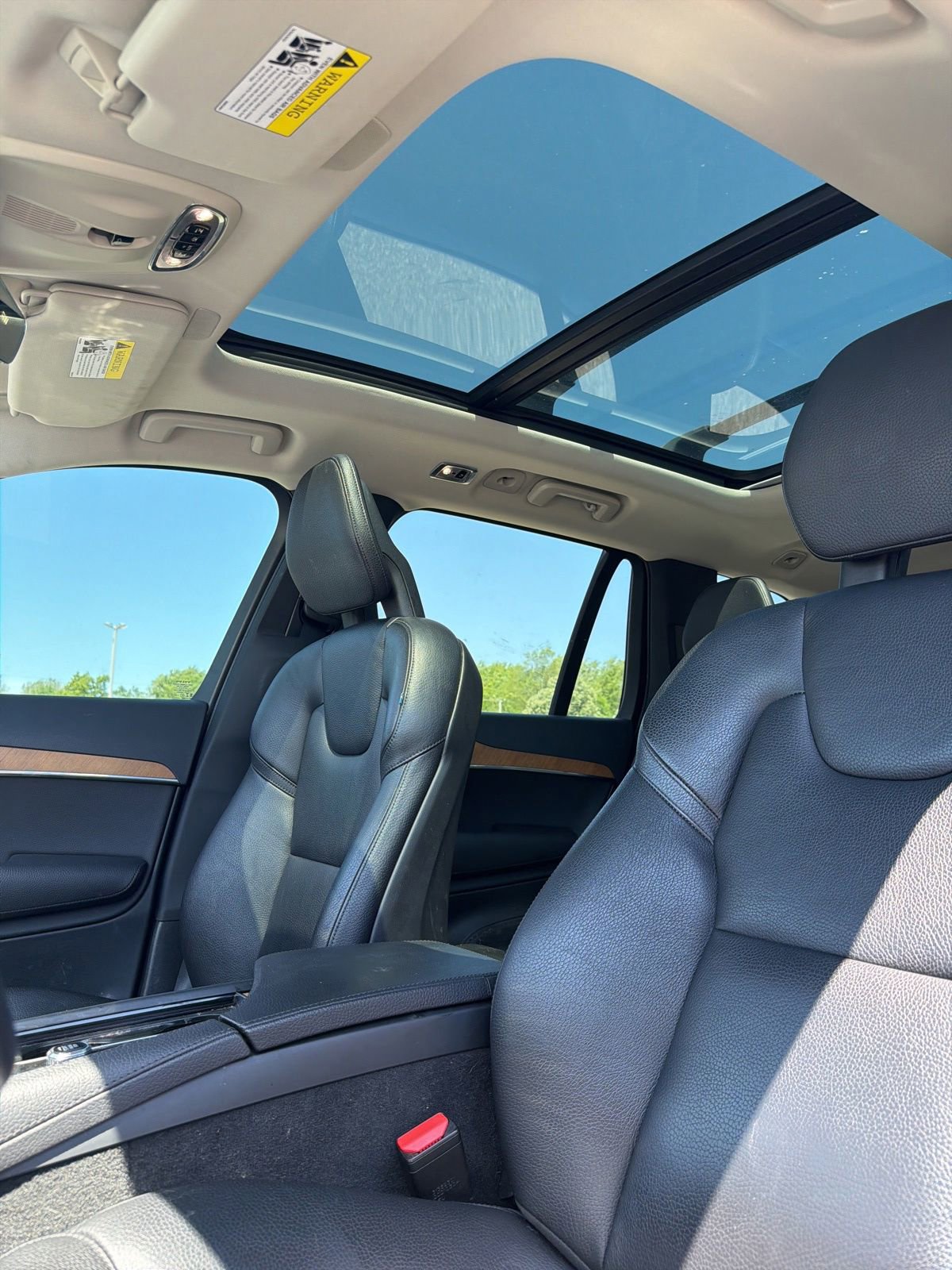 Used 2021 Volvo XC90 T6 Momentum AWD/4WD image 10