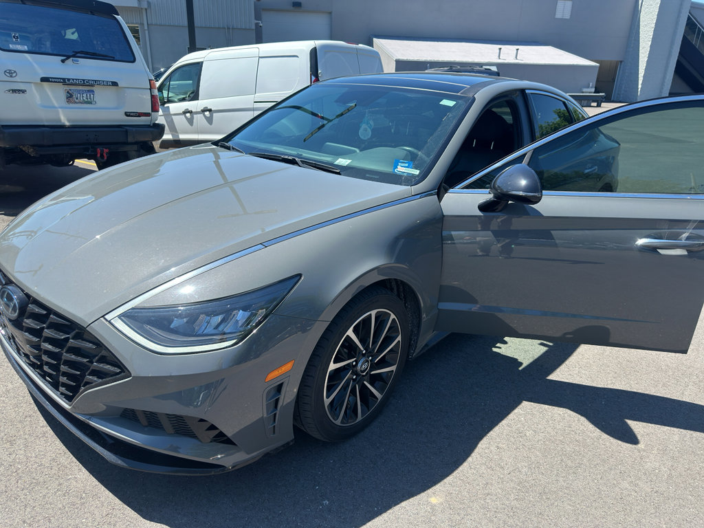 Used 2020 Hyundai Sonata SEL Plus w/ Tech Package FWD image 2