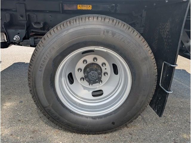 New 2025 Ford F350 XL w/ XL Chrome Package image 30