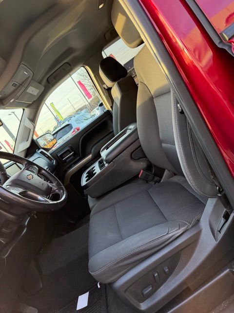 Used 2018 Chevrolet Silverado 1500 LT w/ All Star Edition image 13