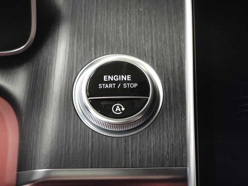Used 2022 Mercedes-Benz S 500 4MATIC w/ Warmth & Comfort Package image 16