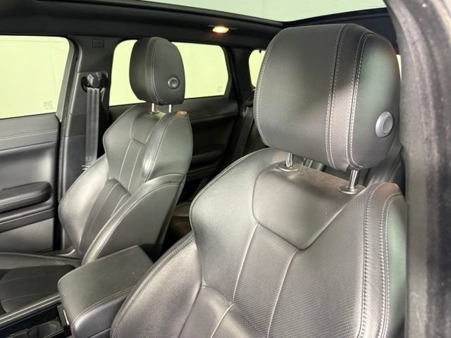 Used 2018 Land Rover Range Rover Evoque SE Premium AWD/4WD image 17