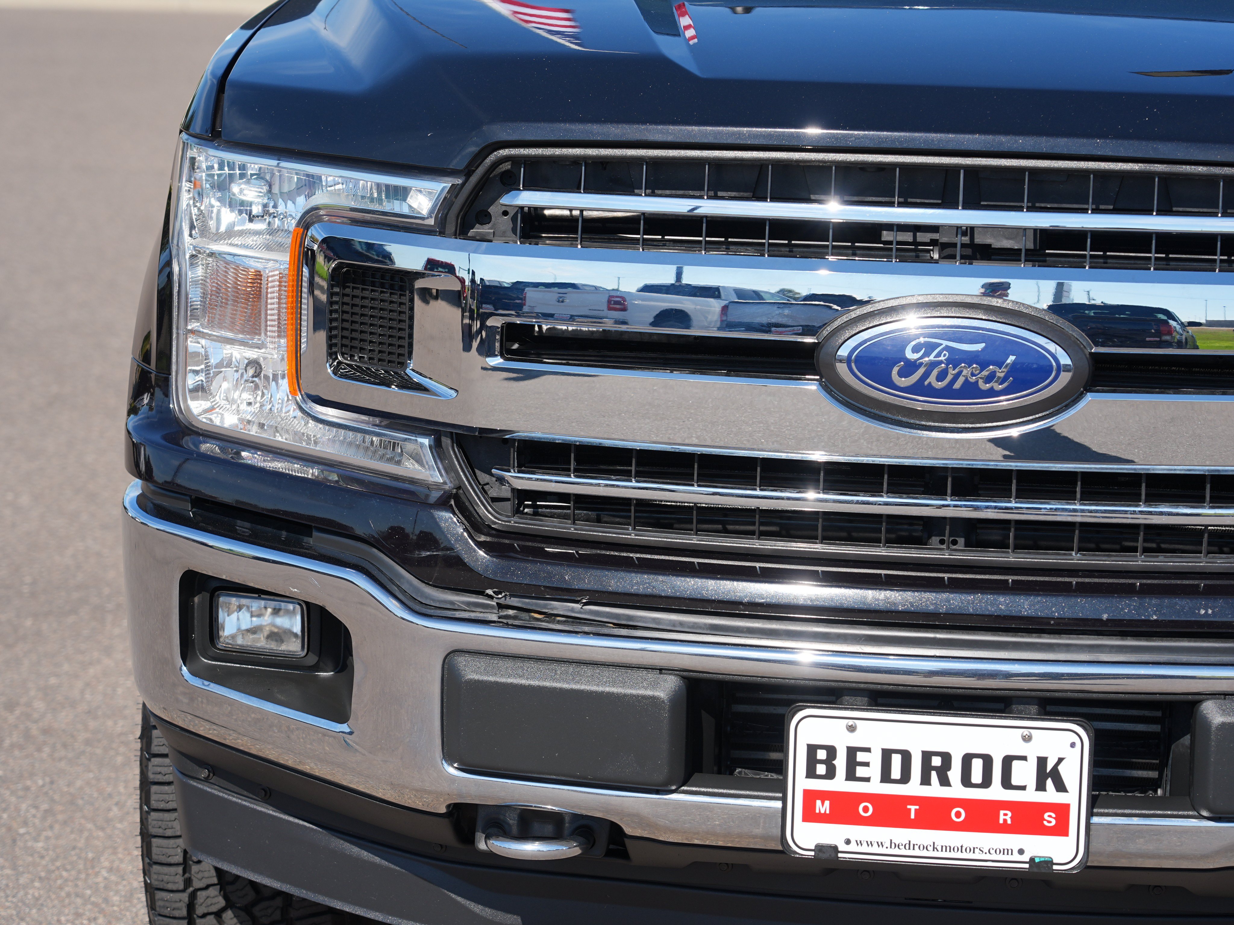 Used 2019 Ford F150 XLT w/ Equipment Group 302A Luxury AWD/4WD image 9
