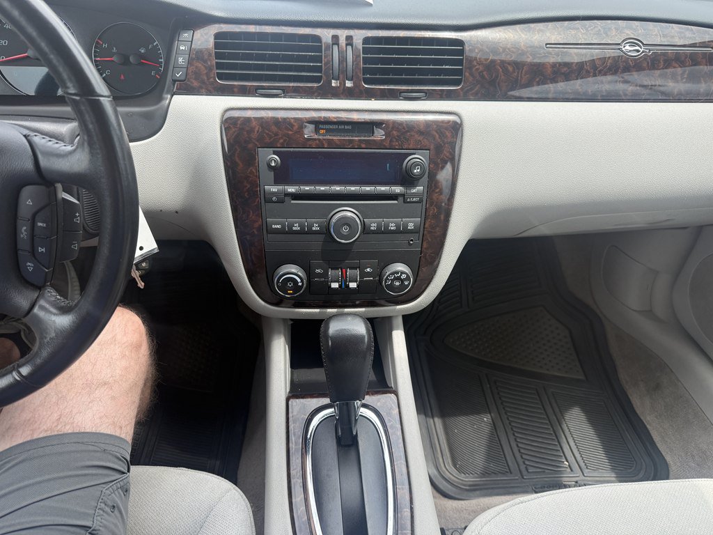 Used 2012 Chevrolet Impala LT FWD image 14