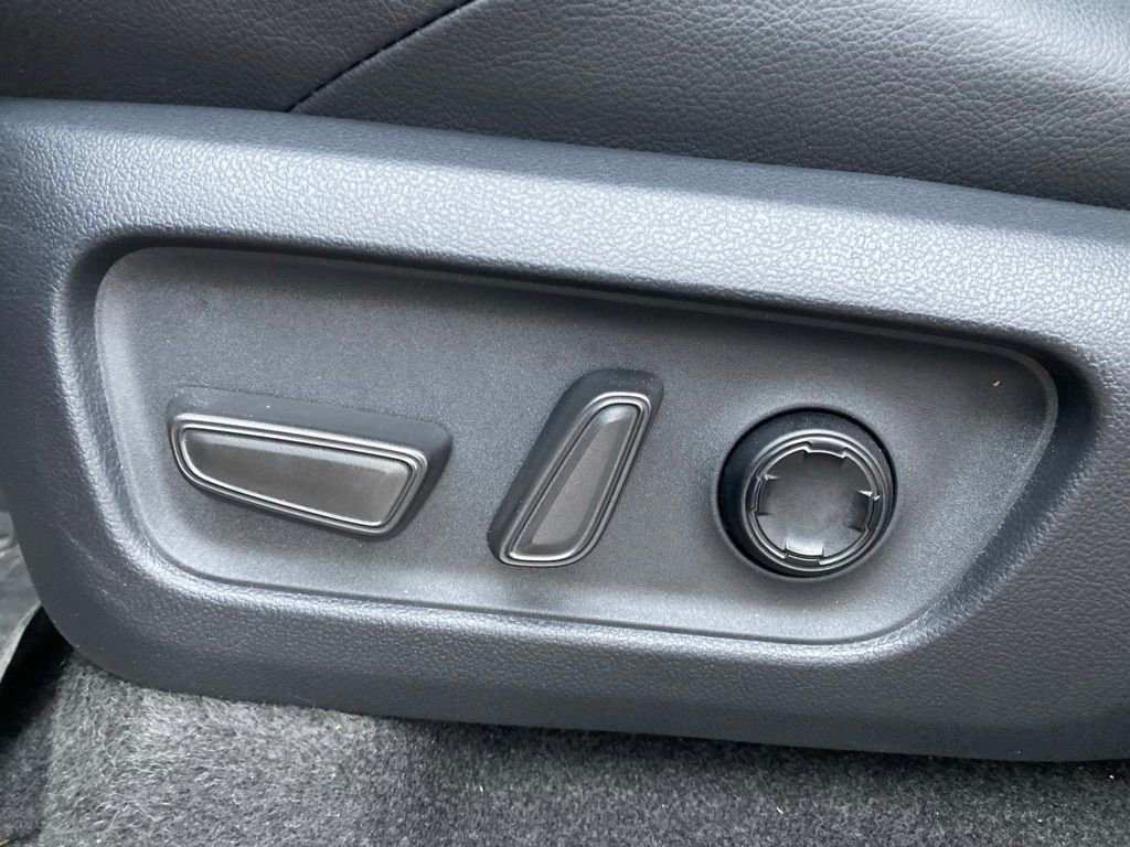 Used 2025 Toyota 4Runner TRD Sport Premium image 11