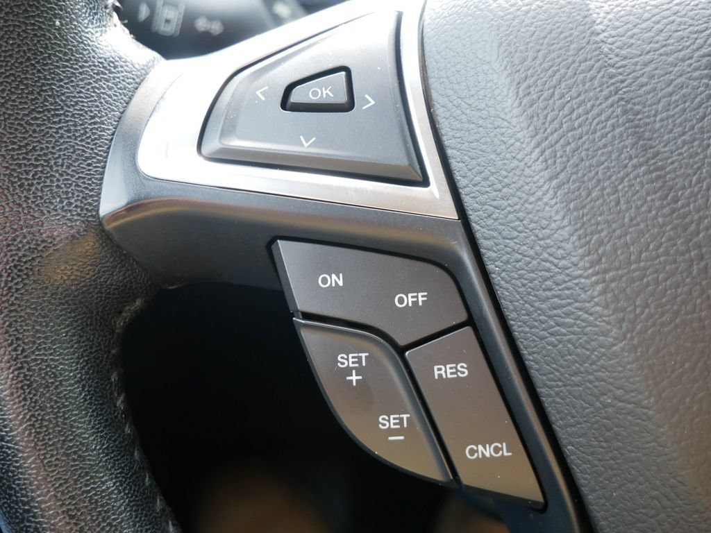 Certified 2020 Ford Fusion SEL FWD image 17