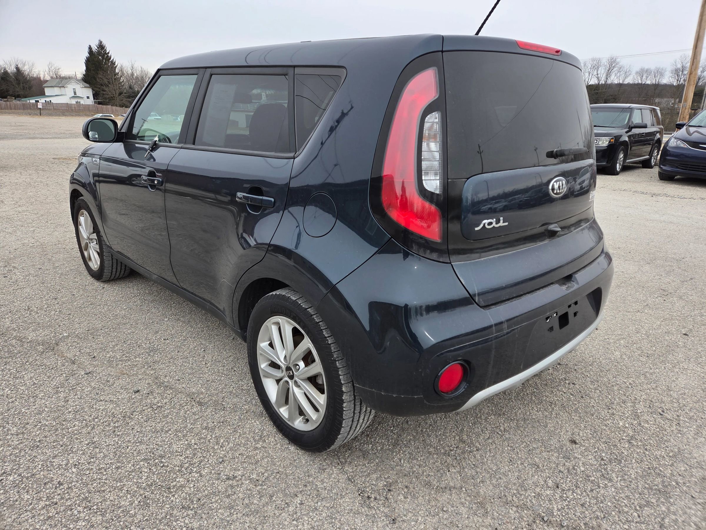 Used 2018 Kia Soul + image 6