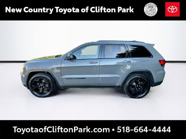 Used 2020 Jeep Grand Cherokee Laredo AWD/4WD image 4
