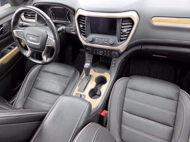 Used 2019 GMC Acadia Denali w/ Technology Package AWD/4WD image 26