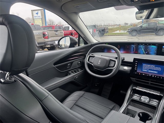 New 2026 Lincoln Nautilus Reserve w/ Jet Appearance Package image 17