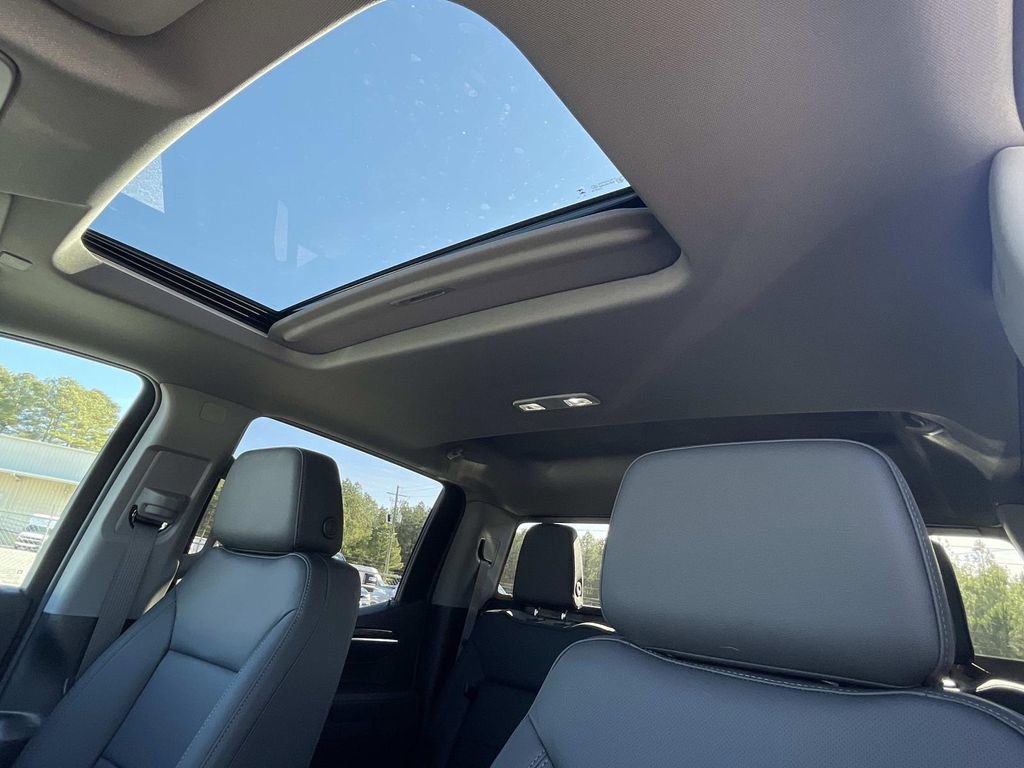 New 2026 Chevrolet Silverado 1500 LTZ w/ LTZ Premium Package image 18