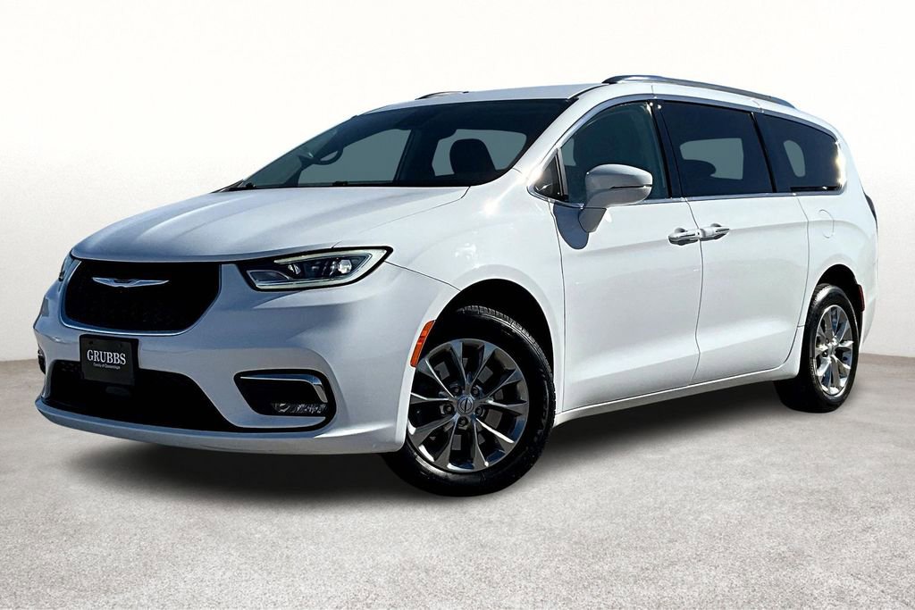 Used 2021 Chrysler Pacifica Touring-L image 14