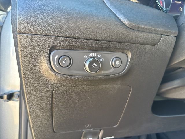 Used 2021 Buick Encore GX Preferred w/ Cold Weather Comfort Package image 23