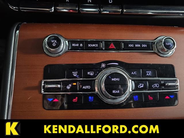 Used 2020 Lincoln Aviator Reserve w/ Equipment Group 201A image 15