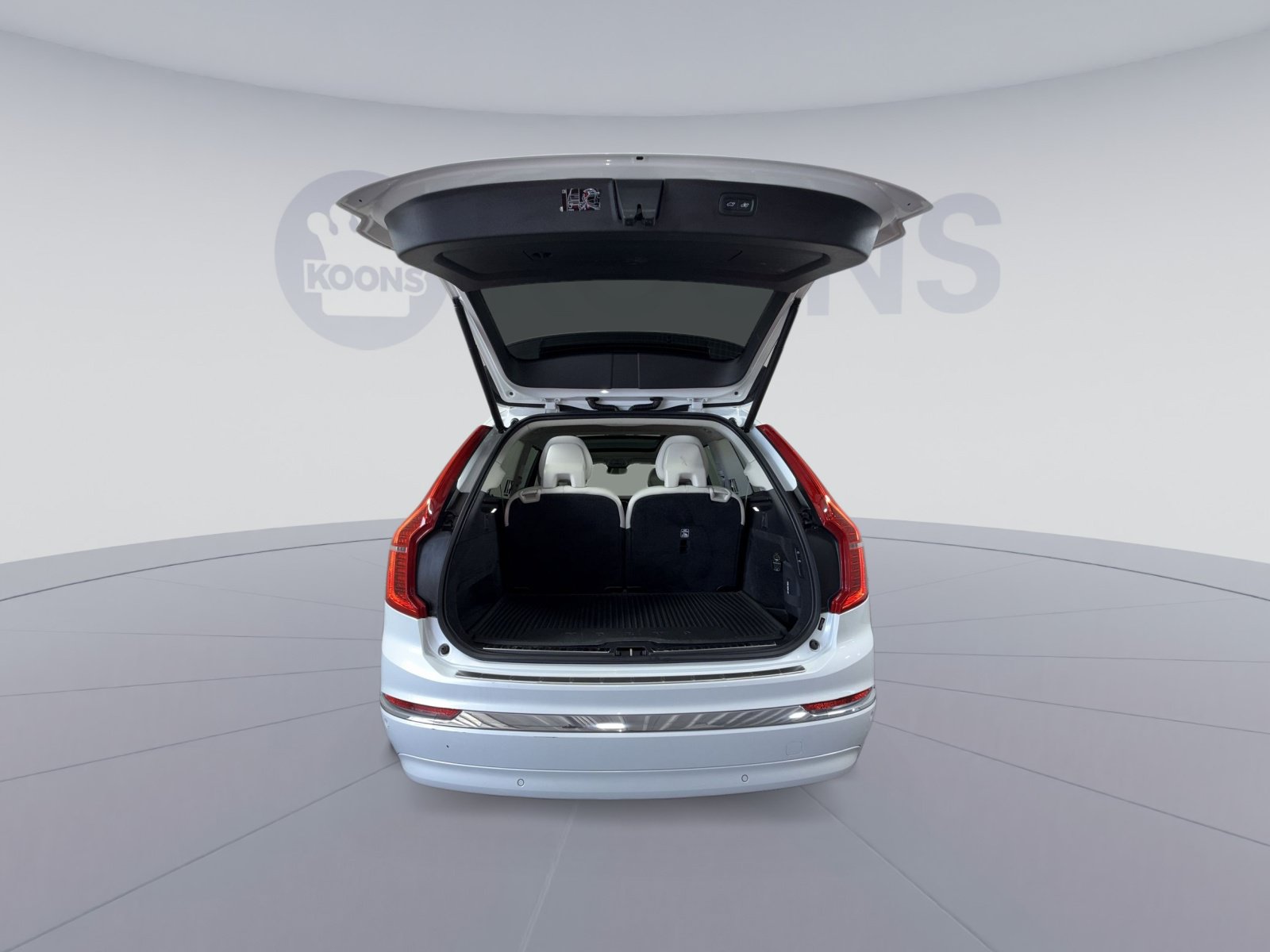 Used 2023 Volvo XC90 T8 Ultimate AWD/4WD image 26