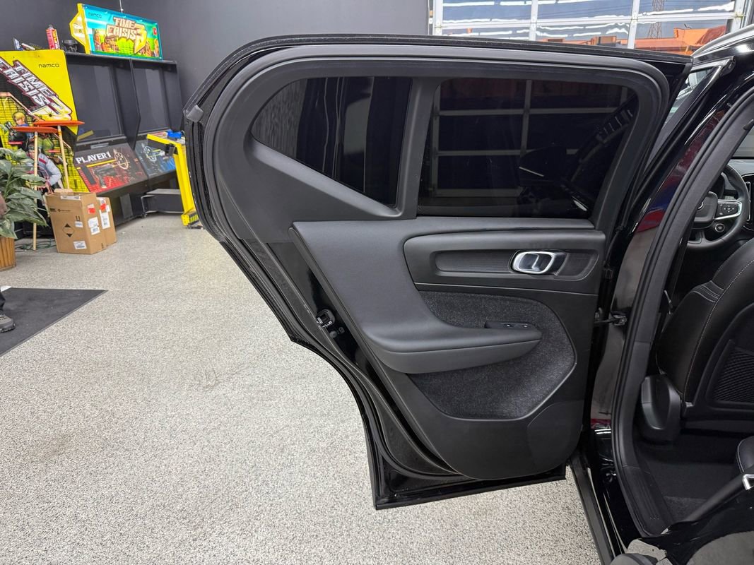 Used 2019 Volvo XC40 T5 Momentum image 13