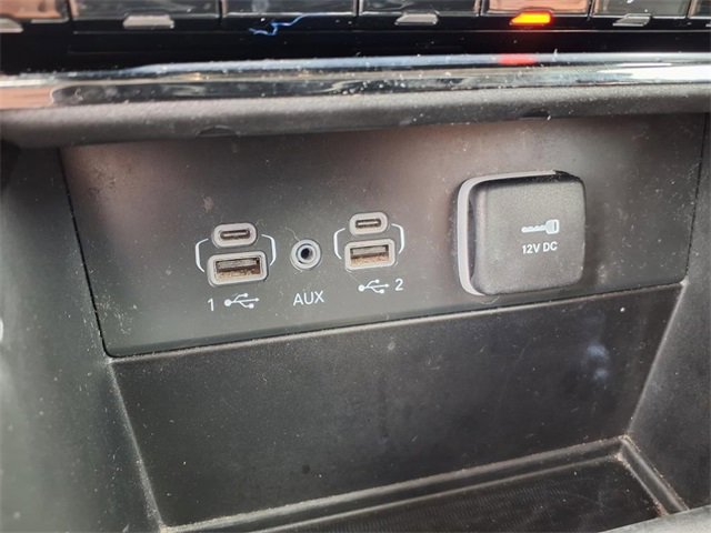 Used 2023 Jeep Grand Cherokee L Laredo image 7