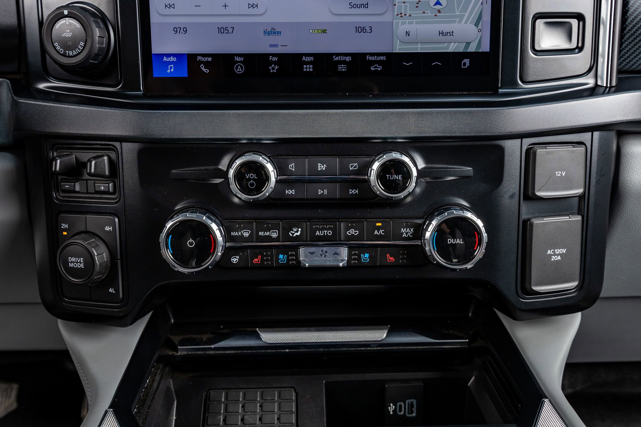 Used 2024 Ford F250 Limited image 27