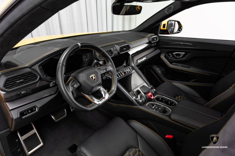Used 2023 Lamborghini Urus S image 26