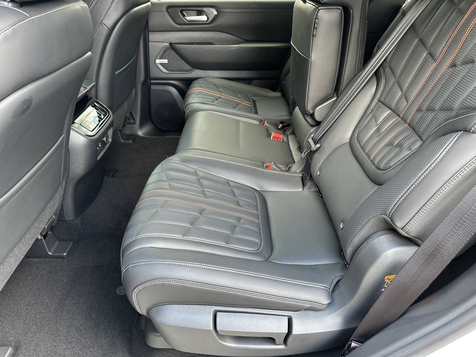 New 2025 Nissan Armada PRO-4X AWD/4WD image 21