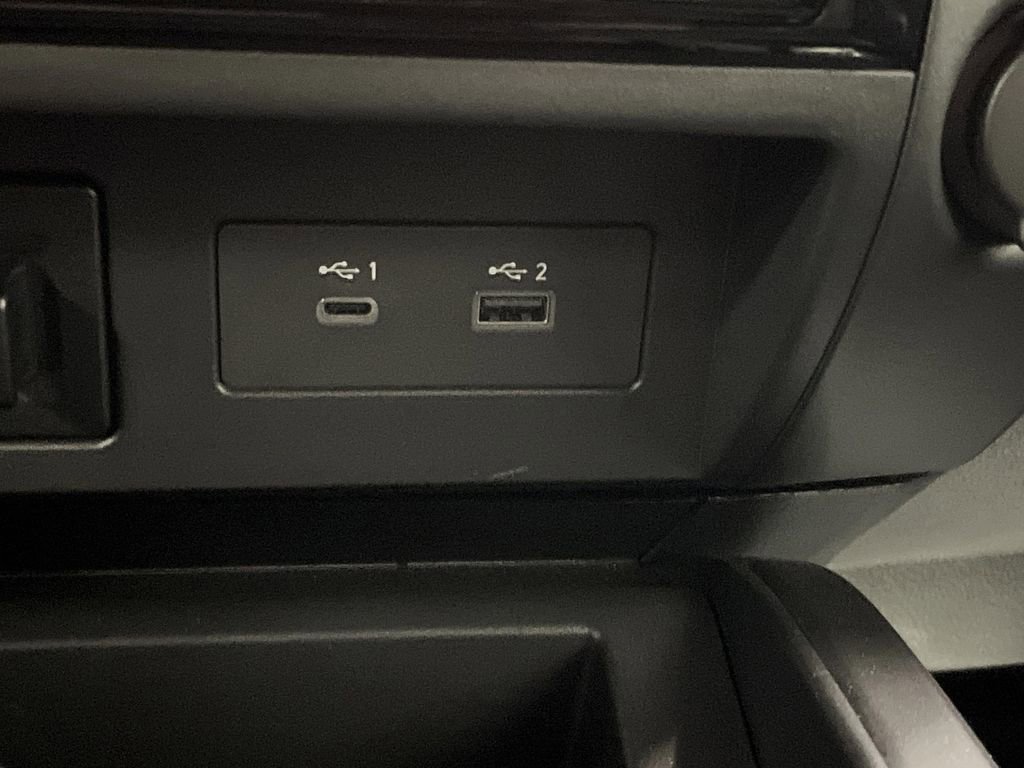 Used 2024 Nissan Titan PRO-4X w/ Pro-4x Utility Package image 23