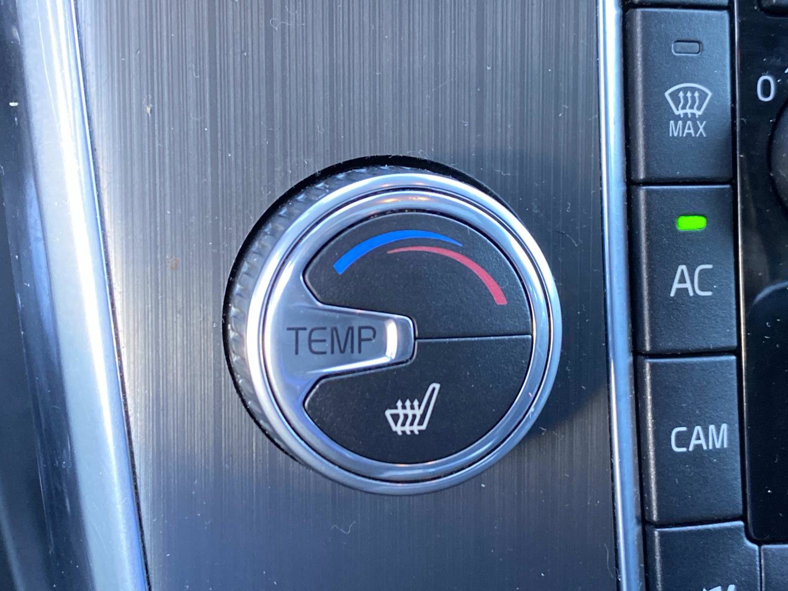 Used 2015 Volvo S60 T5 Platinum image 16