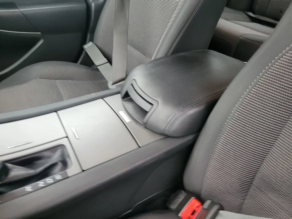 Used 2017 Ford Taurus SEL AWD/4WD image 21