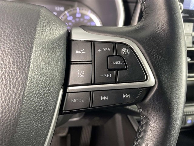 Used 2022 Toyota Highlander XLE image 18
