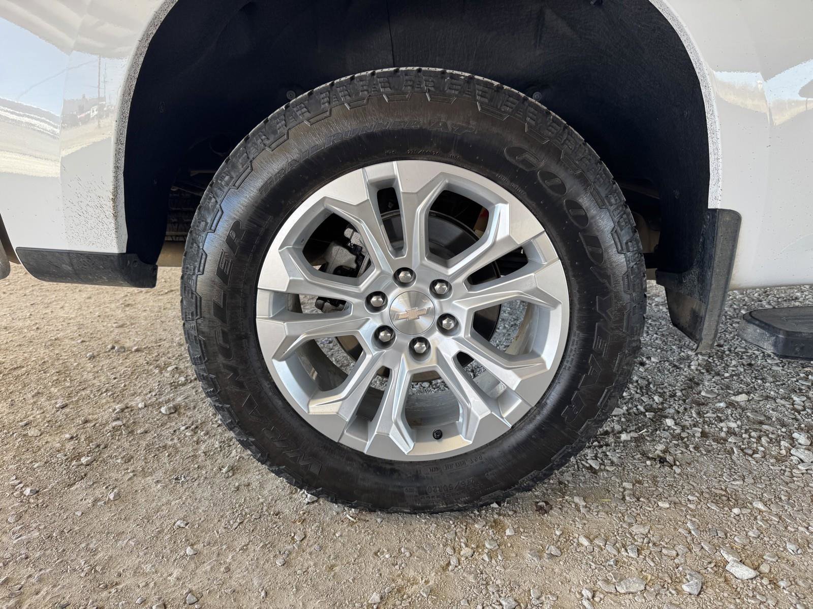 Used 2024 Chevrolet Silverado 1500 LTZ image 44