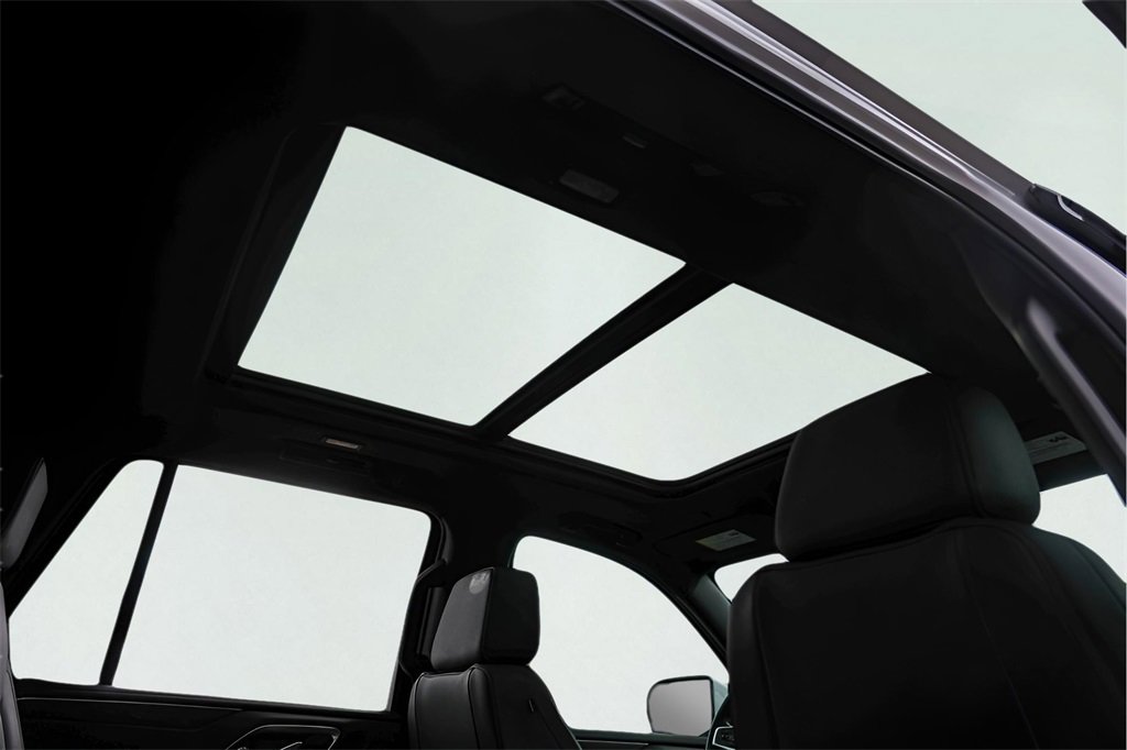 Used 2024 Chevrolet Tahoe Z71 w/ Off-Road Capability Package image 37