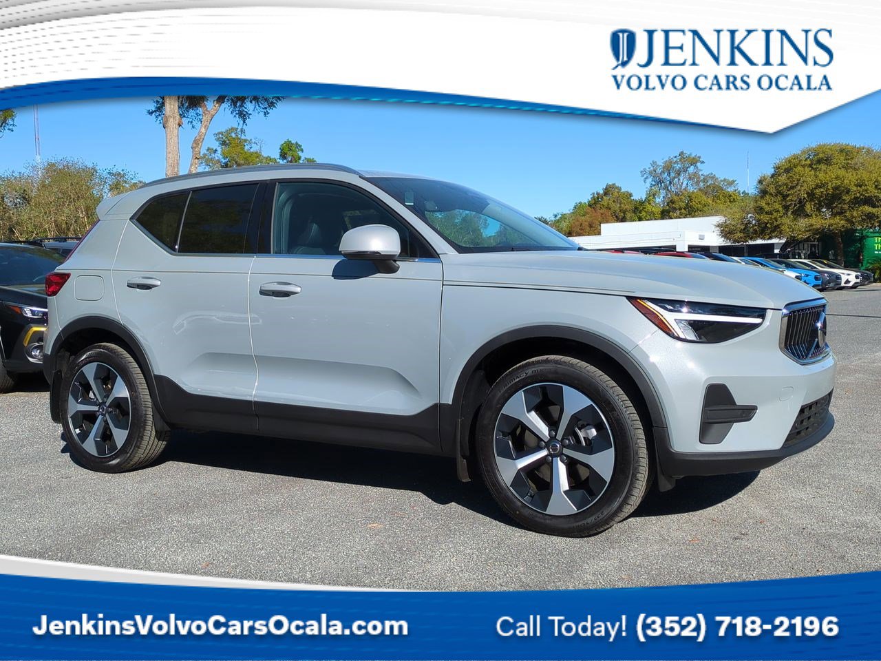 New 2025 Volvo XC40 B5 Core w/ Protection Package Premier