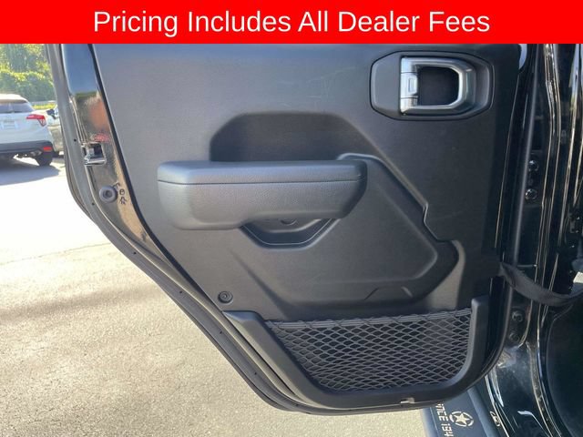 Used 2023 Jeep Gladiator Mojave AWD/4WD image 12