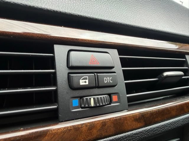 Used 2011 BMW 328i xDrive Coupe AWD/4WD image 22