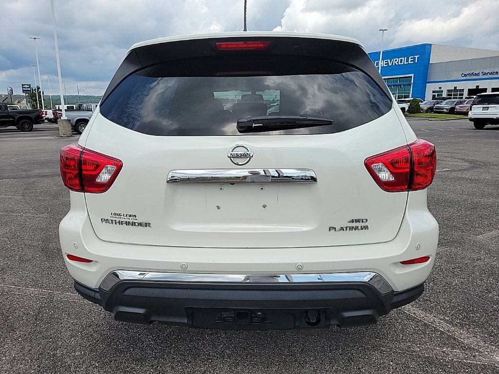 Used 2018 Nissan Pathfinder Platinum AWD/4WD image 6