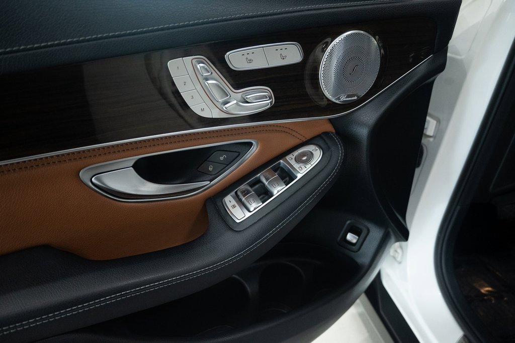 Used 2018 Mercedes-Benz GLC 300 4MATIC image 19
