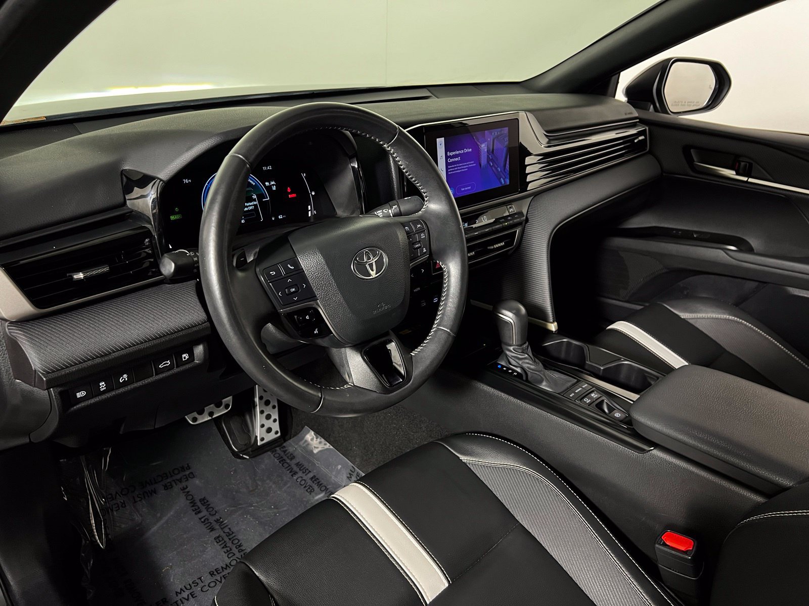 Certified 2025 Toyota Camry SE FWD image 12