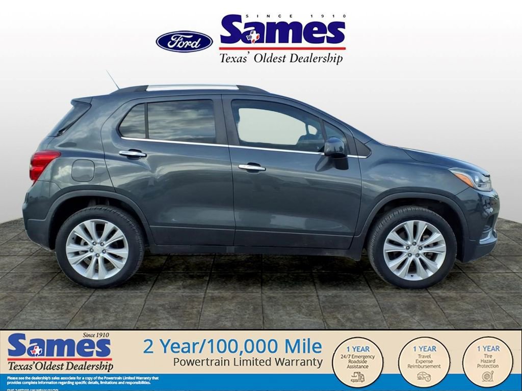 Used 2020 Chevrolet Trax Premier w/ LPO, Cargo Package AWD/4WD image 2