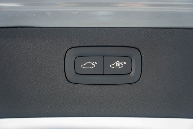 New 2026 Volvo XC90 B6 Plus w/ Protection Package Premier image 10