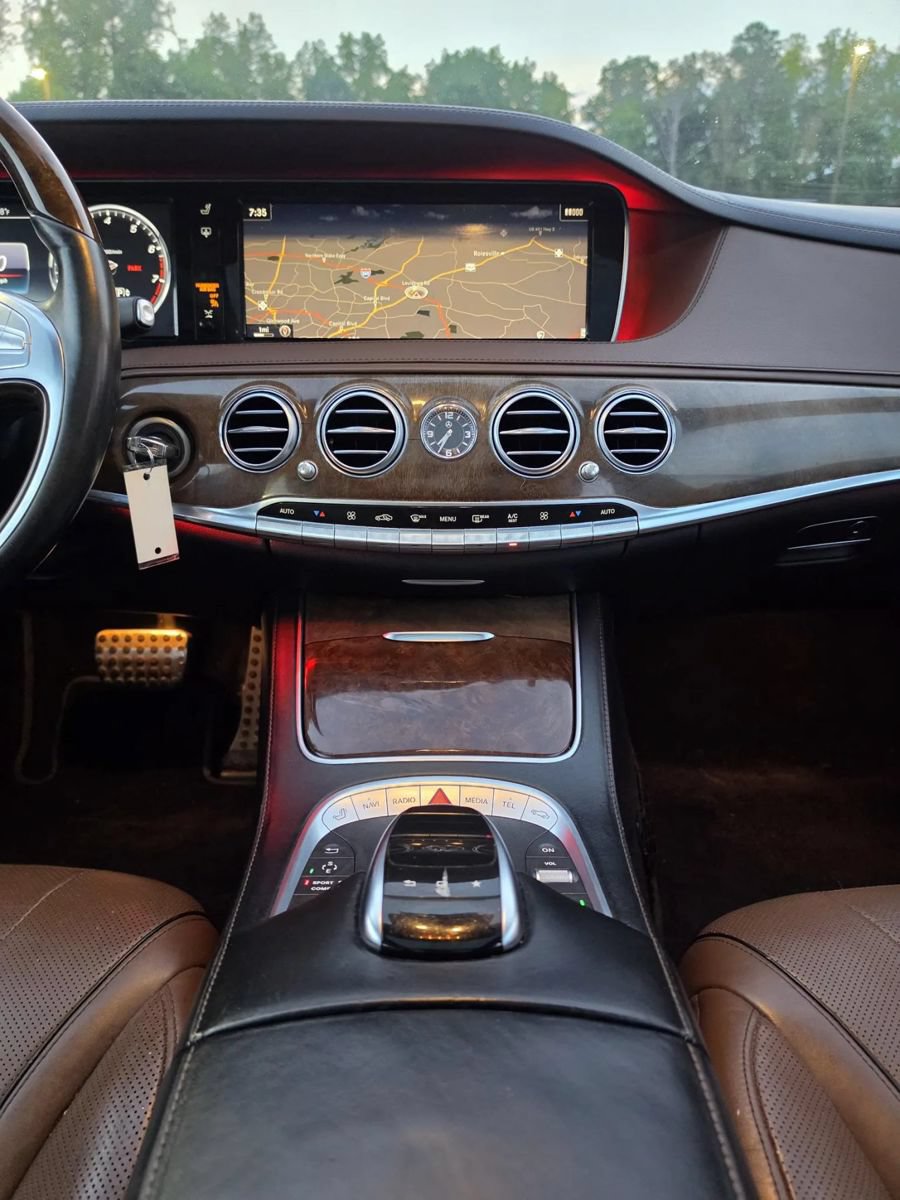 Used 2015 Mercedes-Benz S 550 4MATIC Sedan image 23