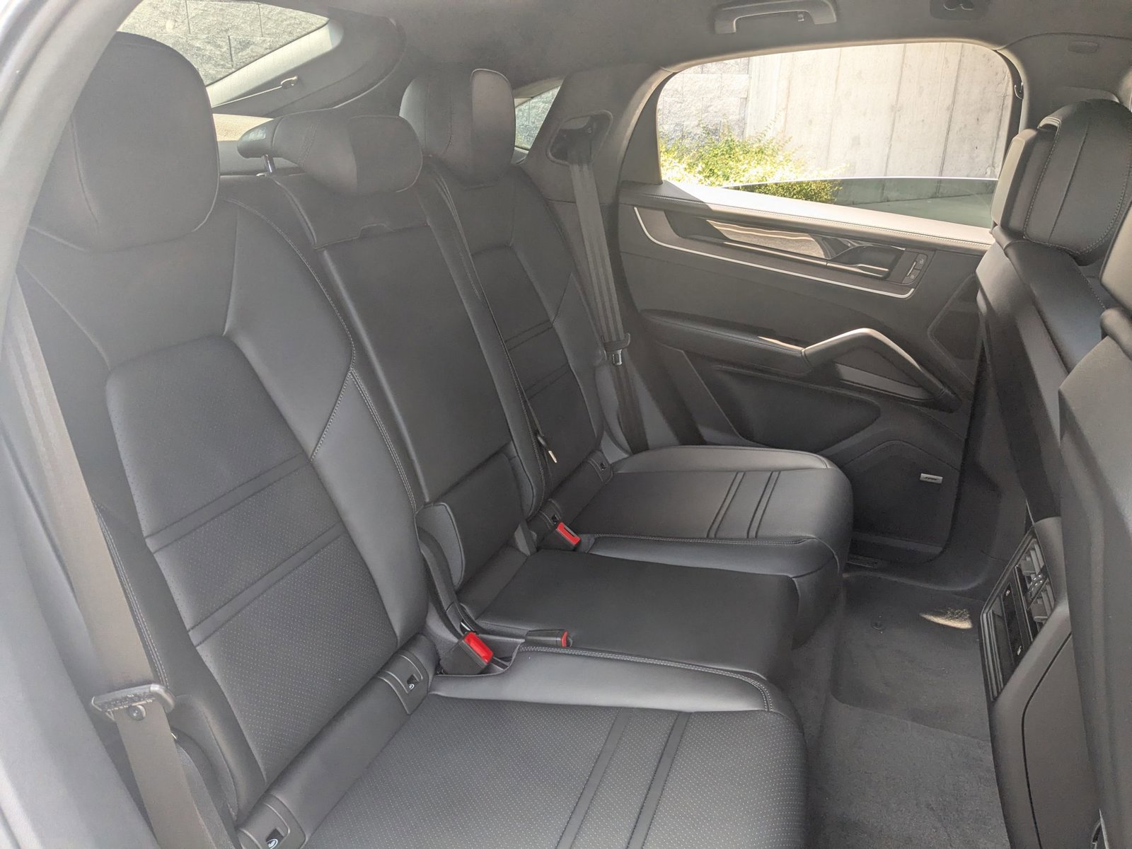 New 2025 Porsche Cayenne GTS image 24