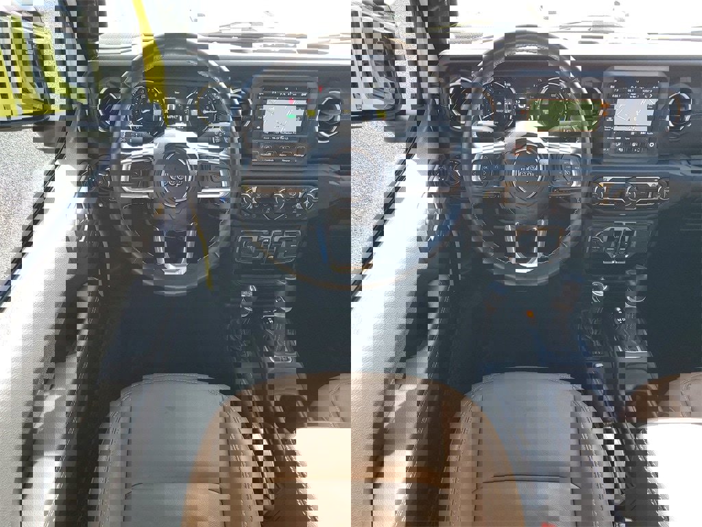 Used 2022 Jeep Wrangler Unlimited Sahara image 27