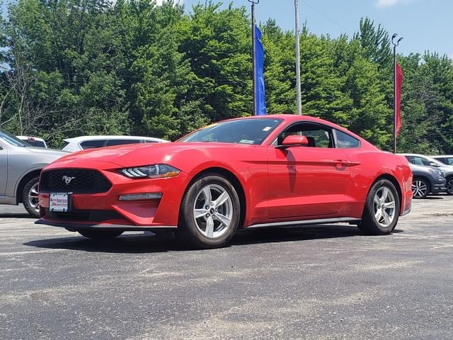 Used 2020 Ford Mustang Coupe image 3