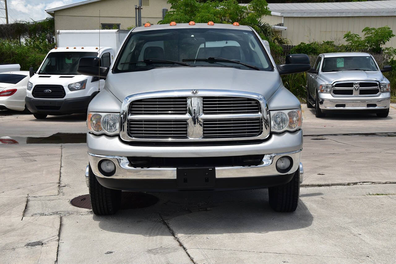 Used 2004 Dodge Ram 3500 Truck SLT w/ Trailer Tow Group AWD/4WD image 2