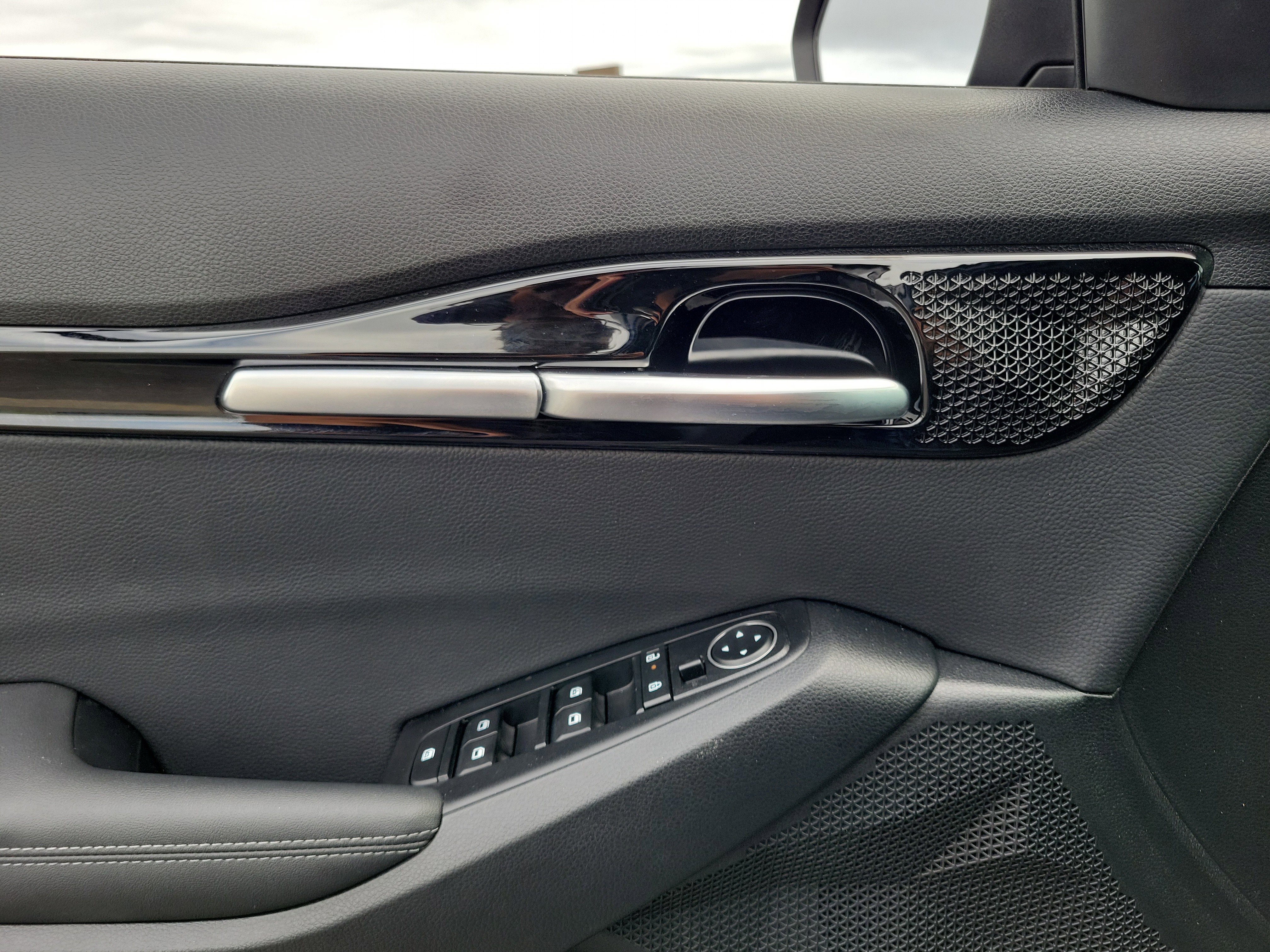 Used 2025 Kia Seltos EX image 17