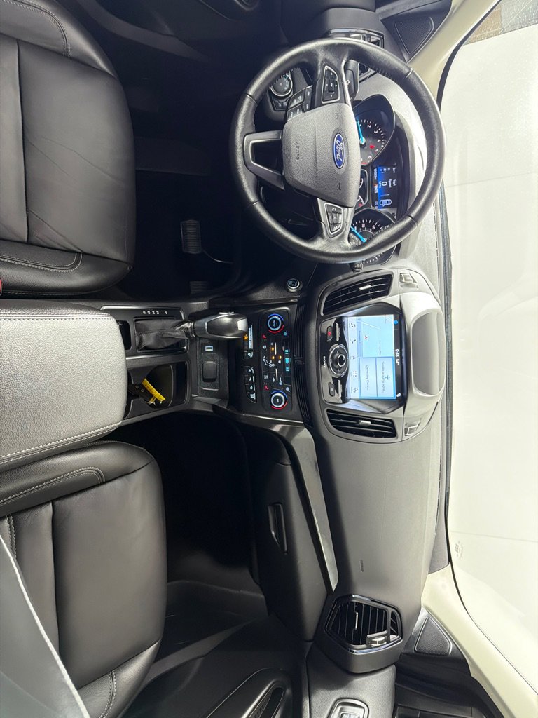 Used 2019 Ford Escape Titanium AWD/4WD image 25