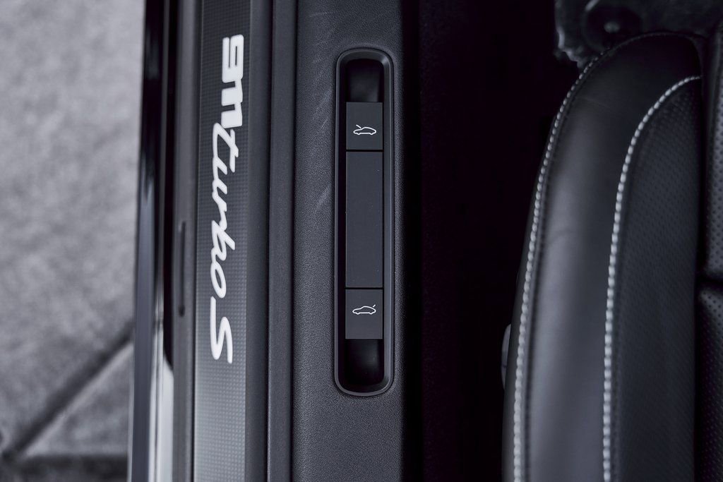 Used 2022 Porsche 911 Turbo S image 34