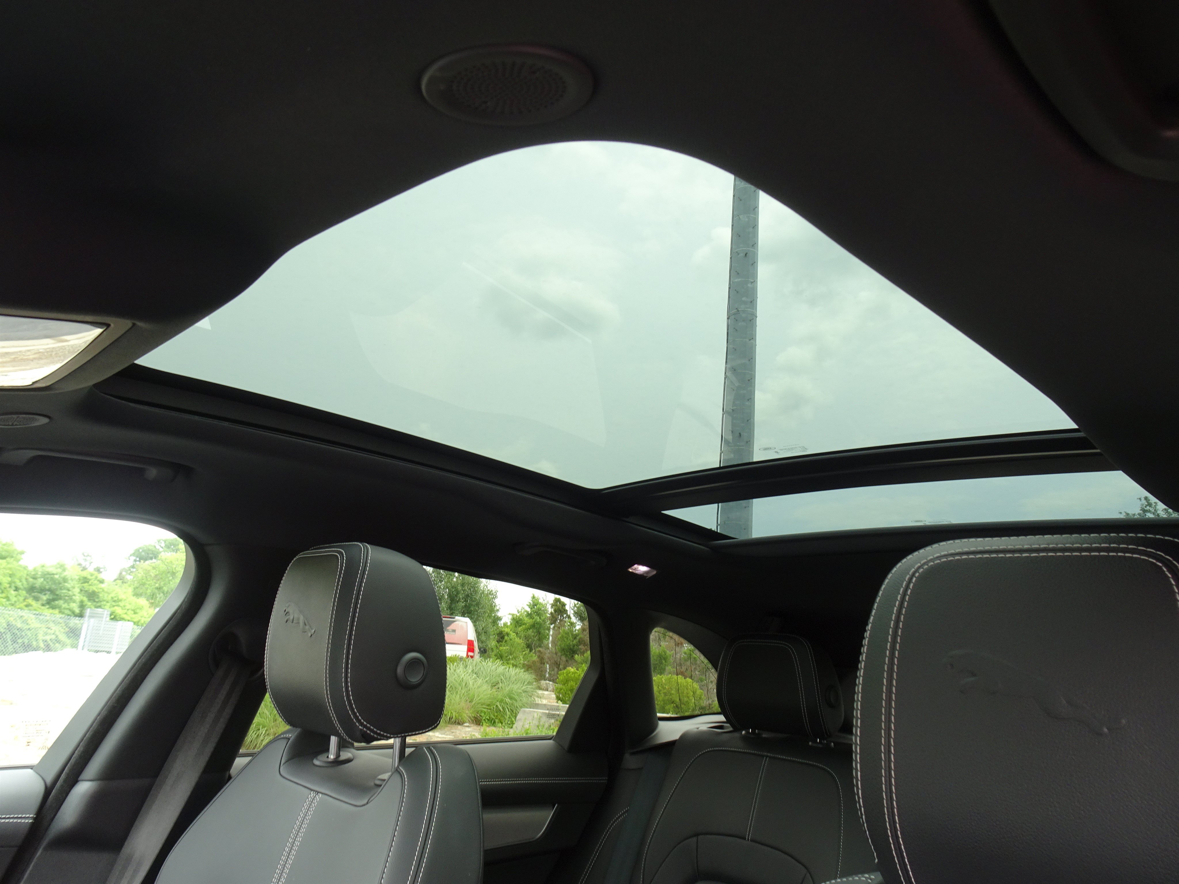 New 2025 Jaguar F-PACE R-Dynamic S AWD/4WD image 18