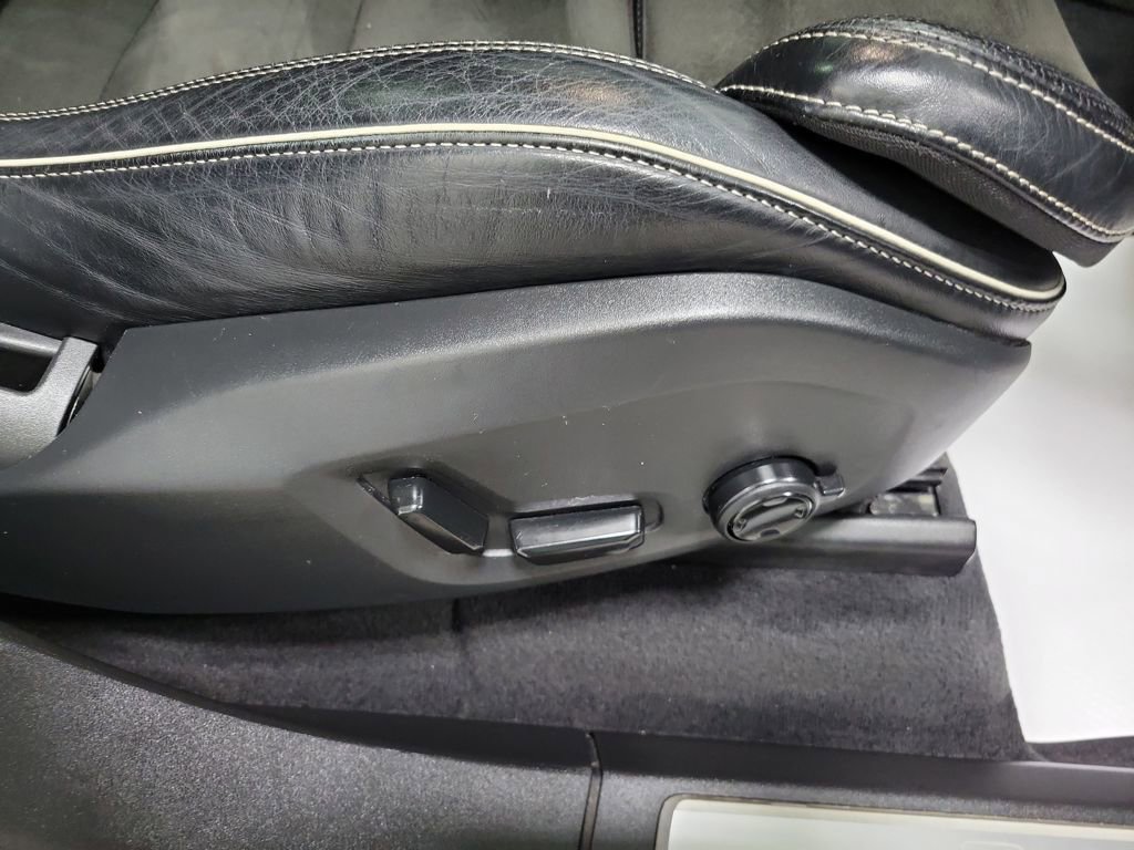 Used 2018 Volvo XC90 T6 R-Design w/ Convenience Package image 18