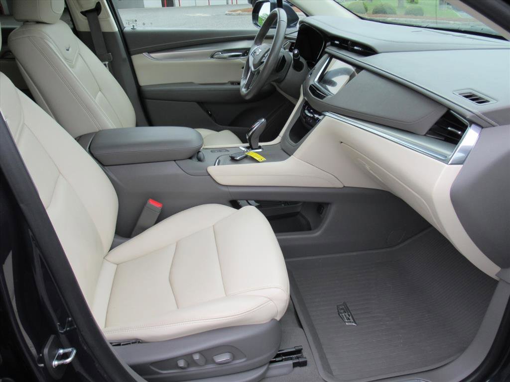 Used 2019 Cadillac XT5 Premium Luxury FWD image 10